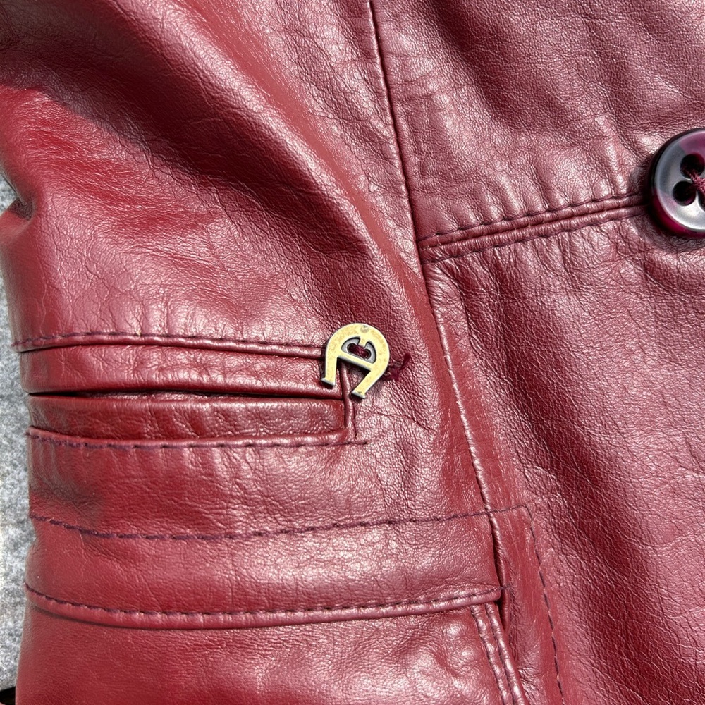 Etienne Aigner Burgundy Leather Trench Coat - Picture 7 of 8